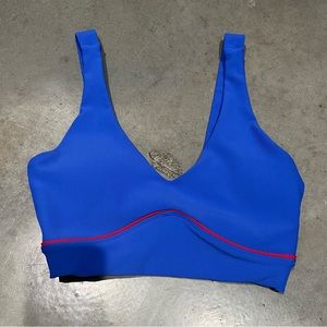 WILO sports bra
